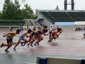 ２年岩本君の走り（100m）