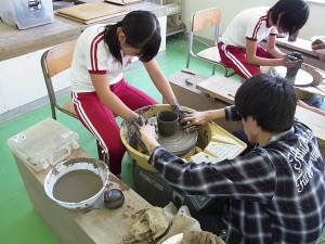 電動ロクロにもチャレンジ！