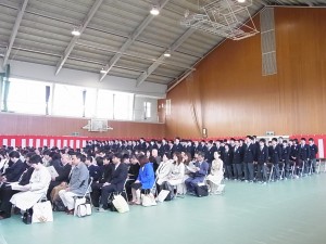 校歌紹介(2・3年生在校生と教職員より)