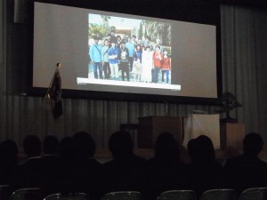 式典の最初は、３年間の想い出の映像のスライドショー。