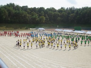 最後は全員で岡山の「うらじゃ踊り」