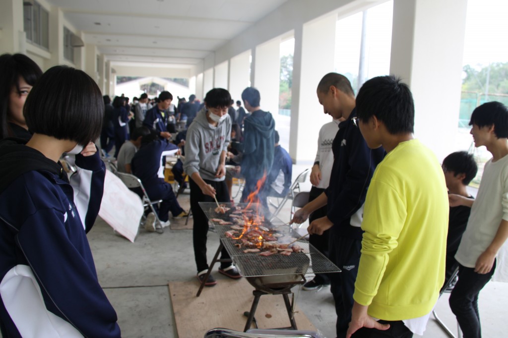 みんなで楽しく食べてます！