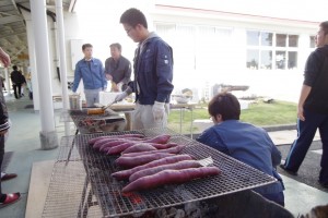 生徒による模擬店。