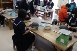 陶芸デザインコース(お皿づくり)。