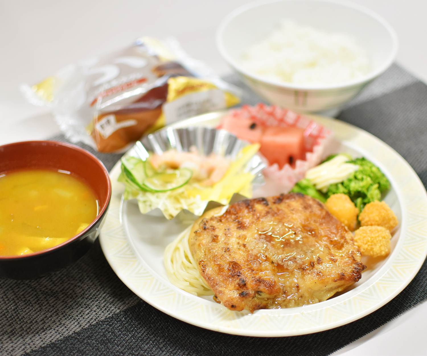 カレースープも嬉しい!ご飯が進みます!