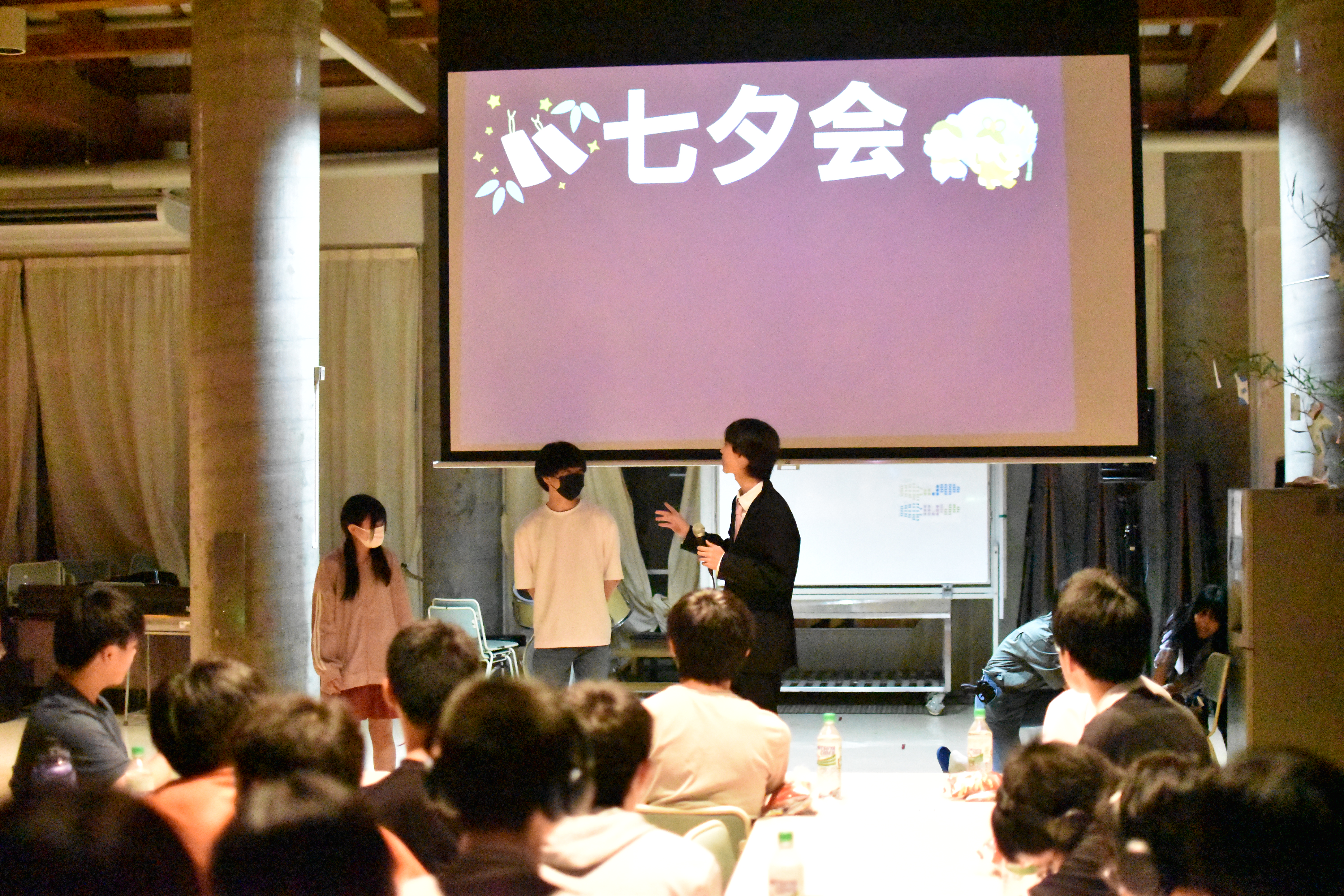 演劇部制作の動画は著作権の関係でお見せできませんが、会場は爆笑の渦でしたよ!