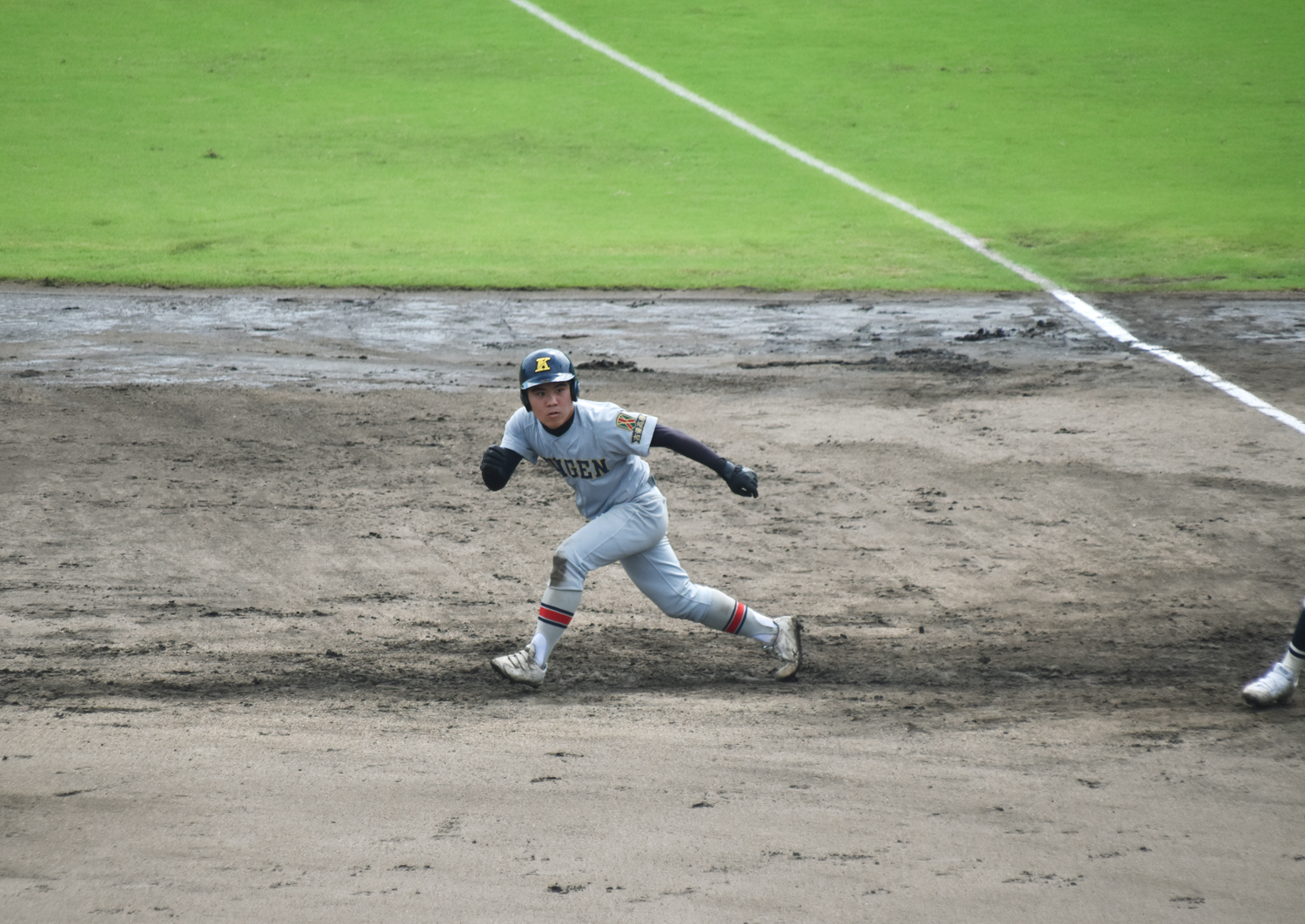塁に出れば、積極的な走塁!
