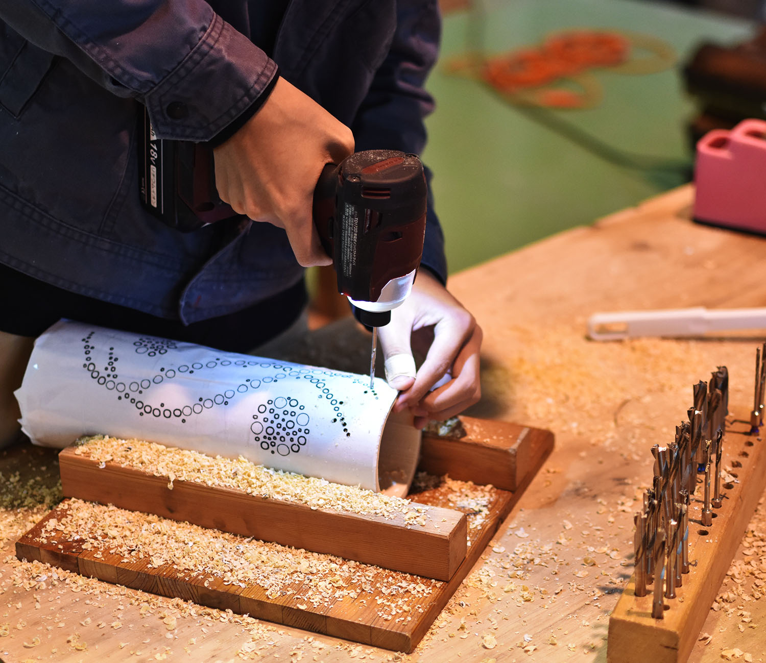 大胆さと繊細さの両方が求められる作業です!