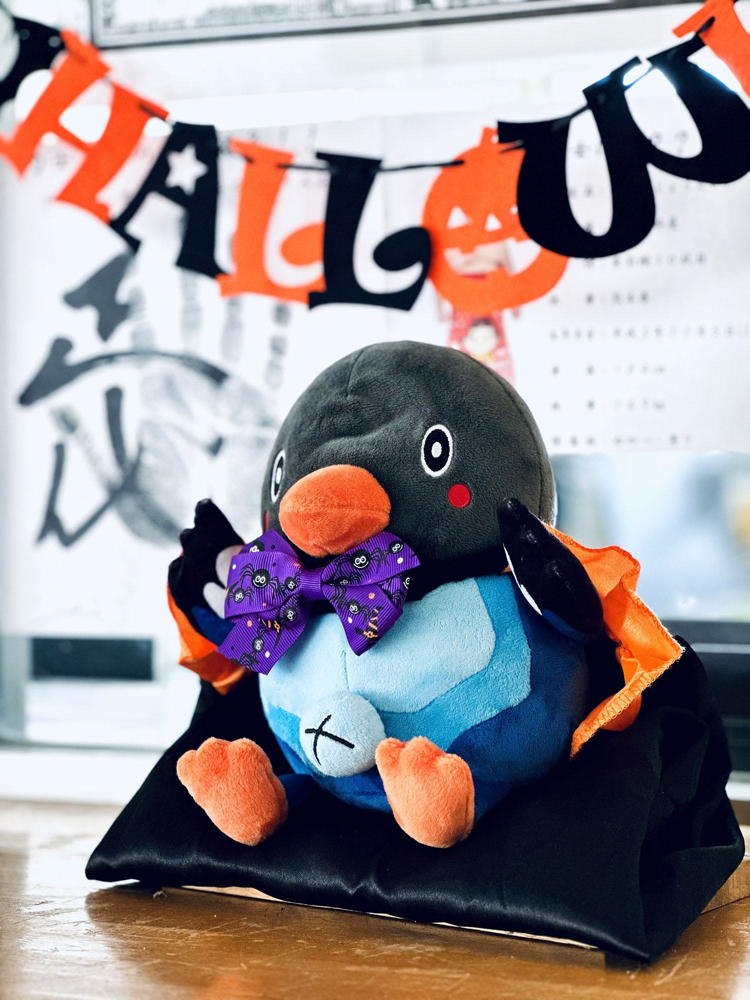 【おまけ】事務室前の「へそっぴ」はプチハロウィン仕様に!(漫才師ではありません!)