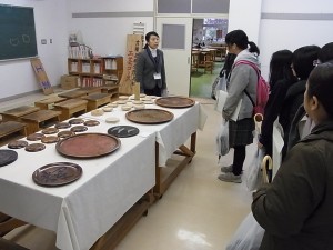 コース実習室の見学（クラフトデザインコース）