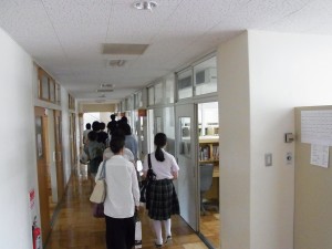 まずは、寮の見学から。